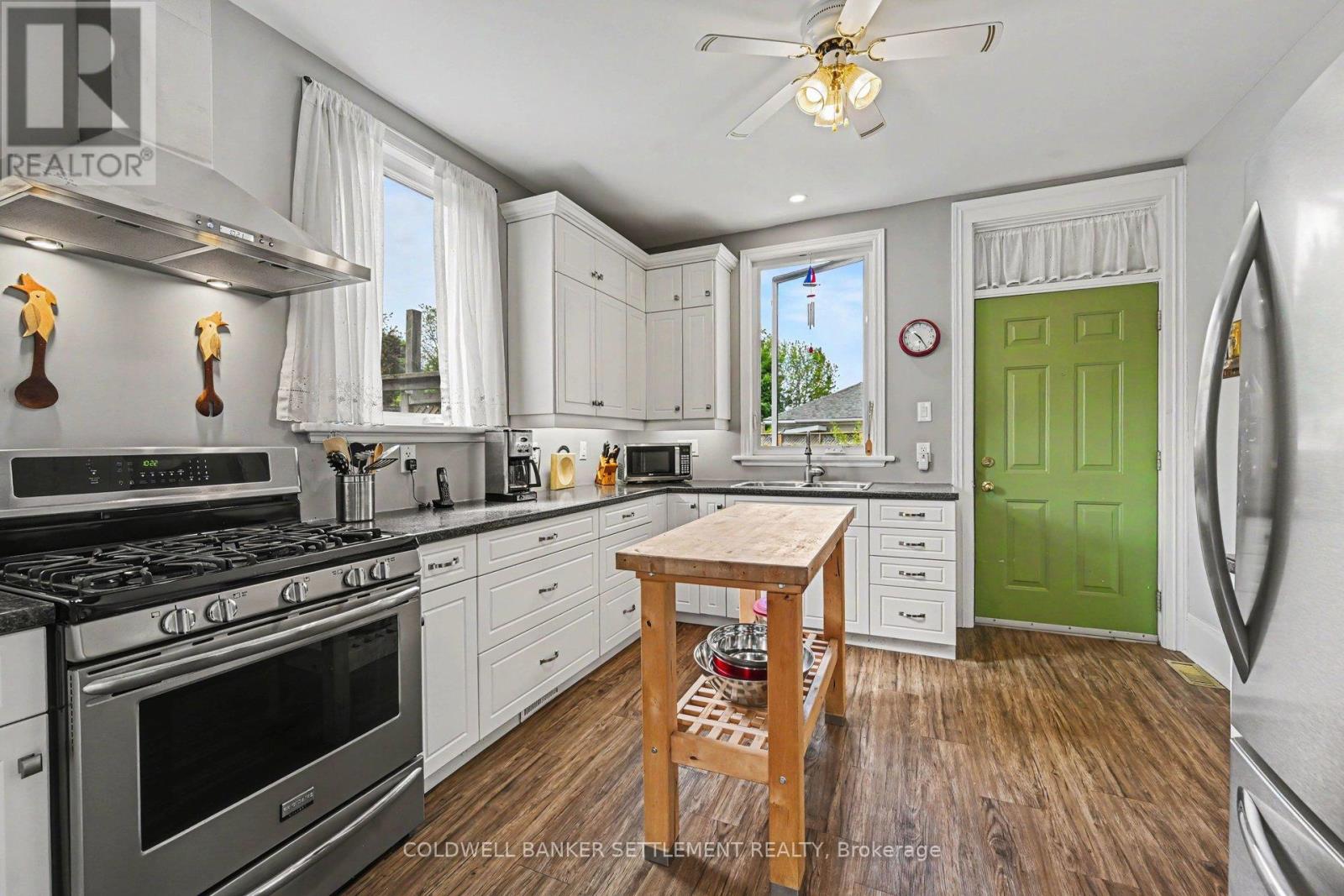 56 DRUMMOND STREET E - 9