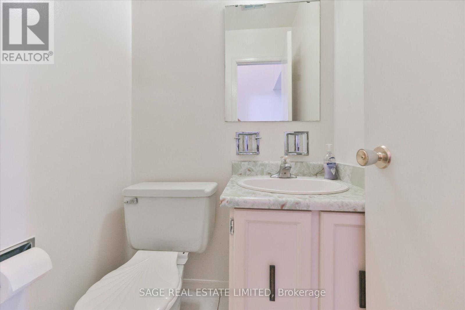 34 CRAKETTS AVENUE - 19
