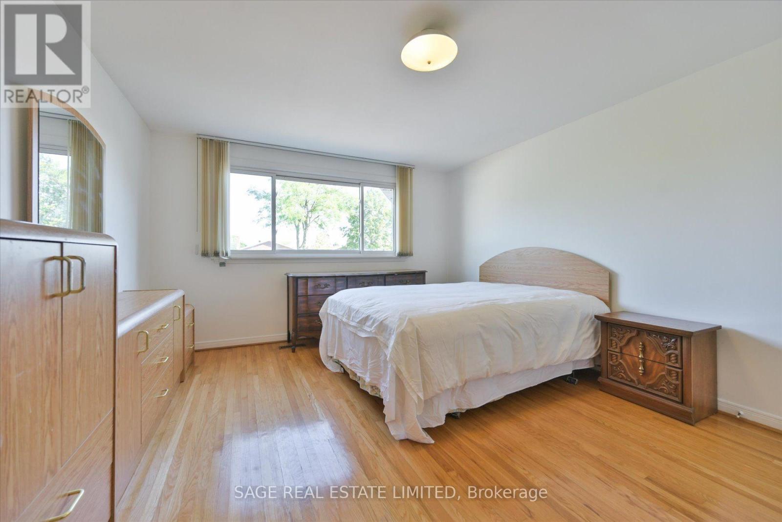 34 CRAKETTS AVENUE - 22