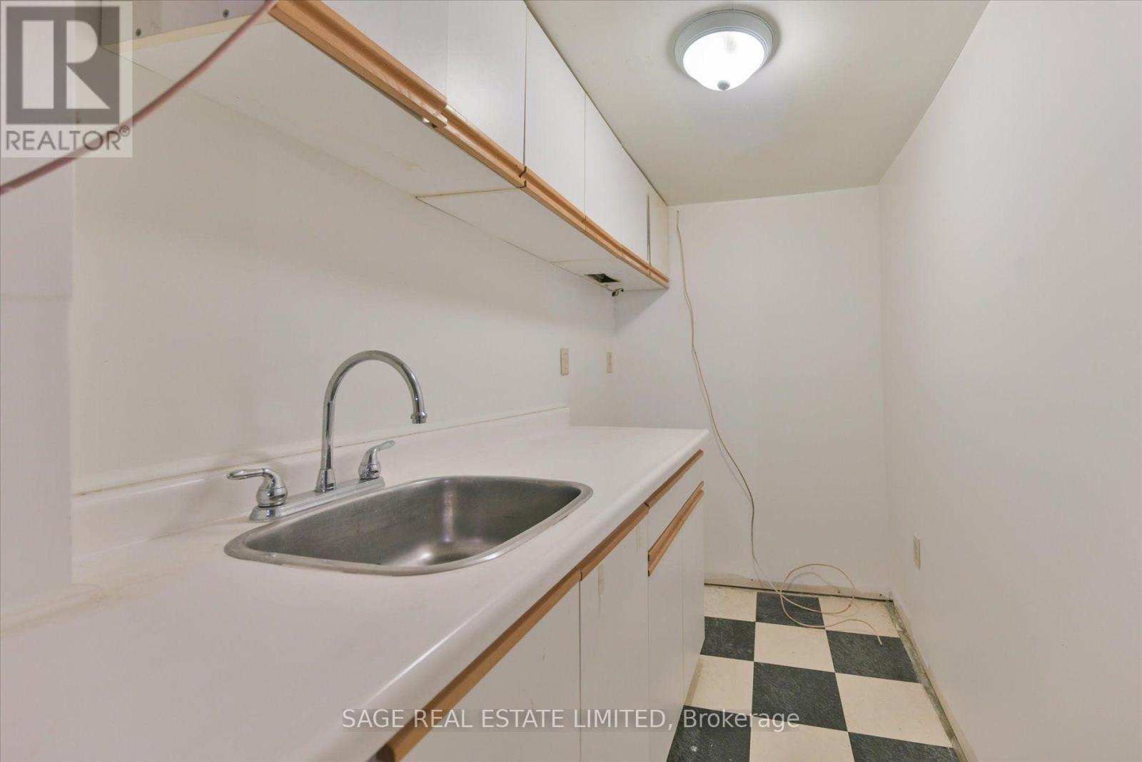 34 CRAKETTS AVENUE - 34