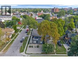 Kitchen - 687 Assumption Street, Windsor, ON N8A3B5 Photo 18