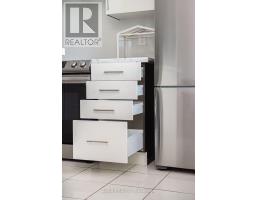 207 - 10 Dunsheath Way, Markham, ON L6B1N3 Photo 13