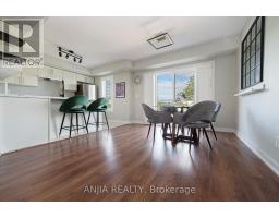 207 - 10 Dunsheath Way, Markham, ON L6B1N3 Photo 7