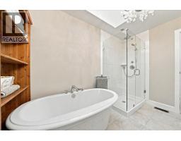 12461 Meadow Brook Place, Maple Ridge, BC V4R2H6 Photo 18
