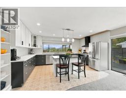 12461 Meadow Brook Place, Maple Ridge, BC V4R2H6 Photo 9