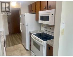 107, 75 Temple Boulevard W, Lethbridge, AB T1K5M2 Photo 6