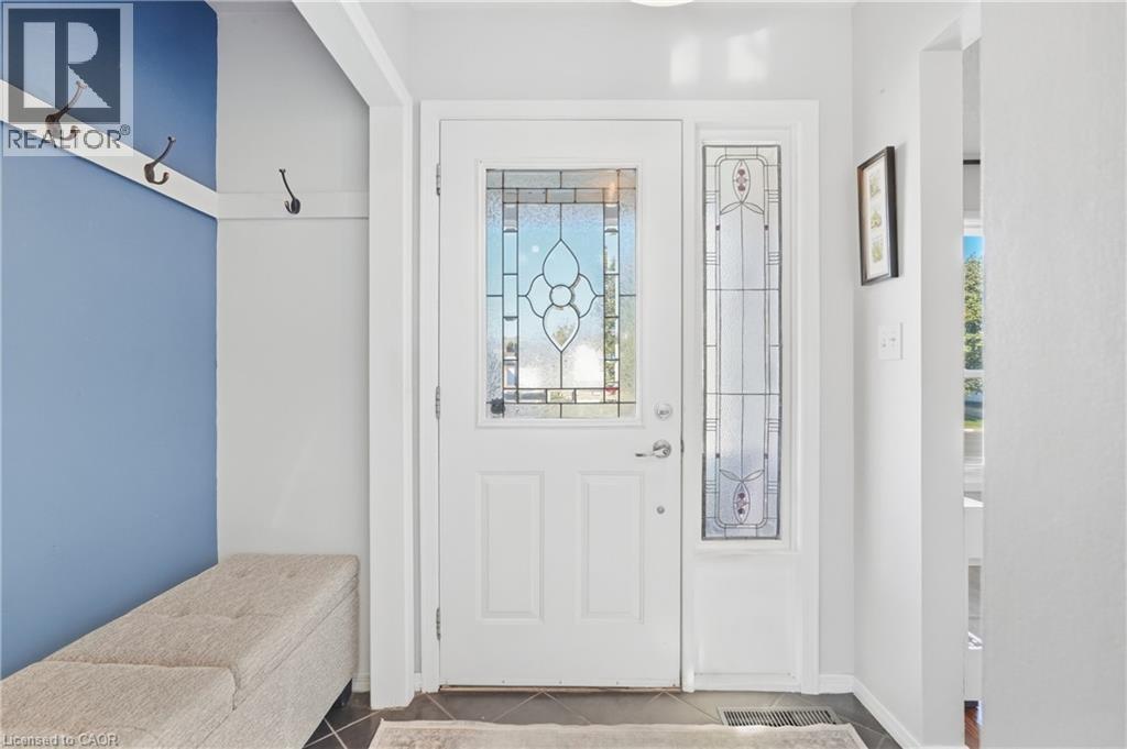 23 AUTUMN Place, St. Catharines, Ontario, L2P3W3, St. Catharines, Ontario — photo 4 of 5