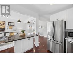 45 Seventeenth Street, Toronto, ON M8V3K2 Photo 12