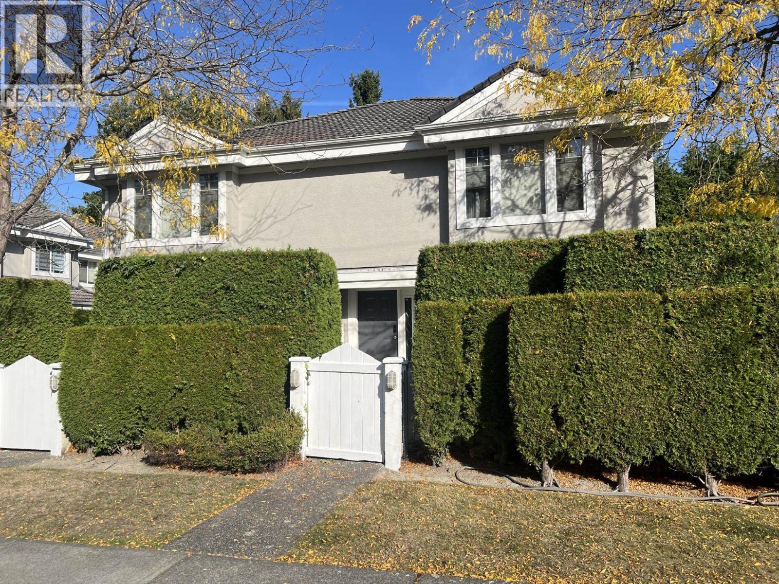 2 7760 MINORU BOULEVARD