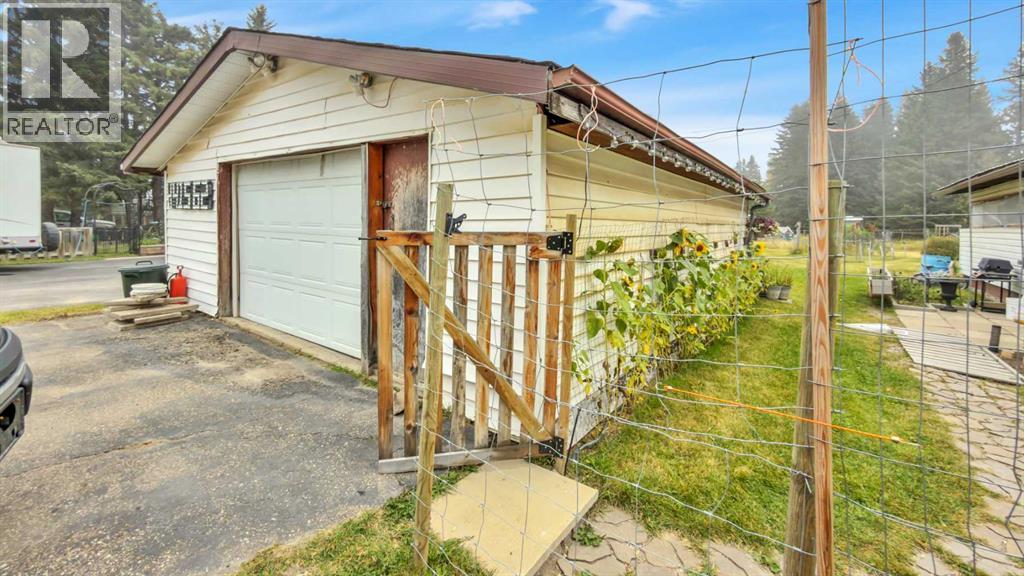 Listing photo – 4415 62 Street, Rocky Mountain House