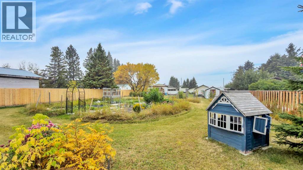 Listing photo – 4415 62 Street, Rocky Mountain House