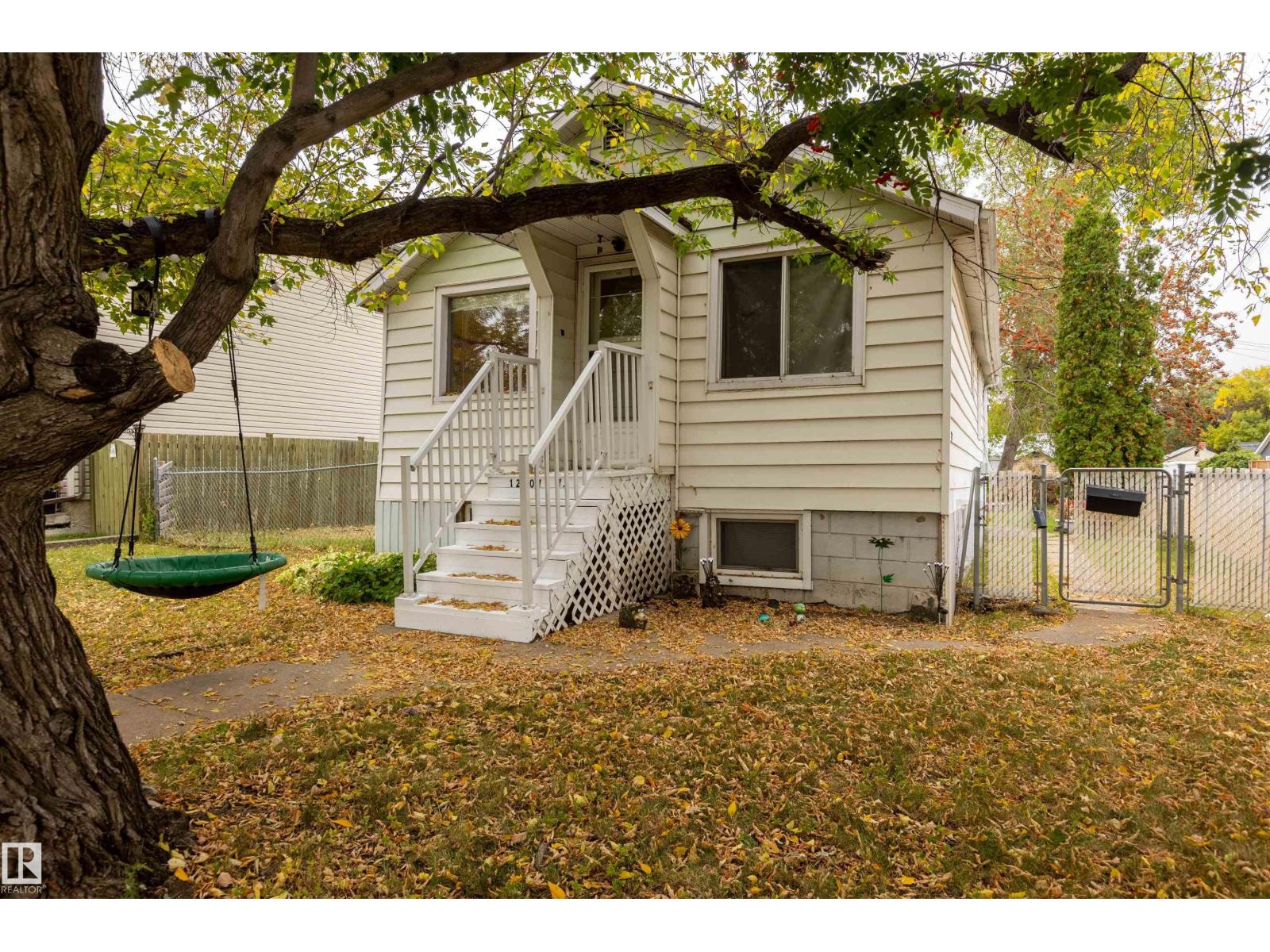 12707 73 ST NW - 1