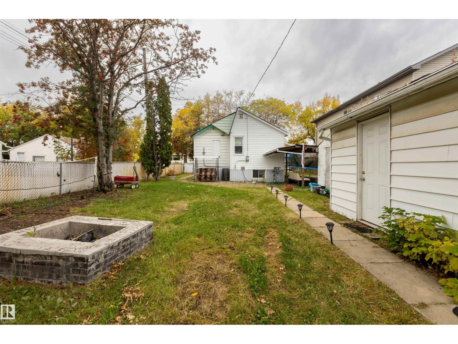 12707 73 ST NW - 24
