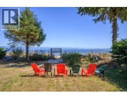 8998 Clarkson Ave, Black Creek, BC V9J1B2 Photo 13