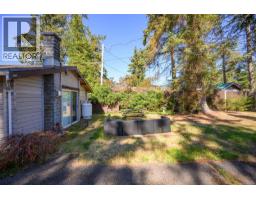 8998 Clarkson Ave, Black Creek, BC V9J1B2 Photo 19