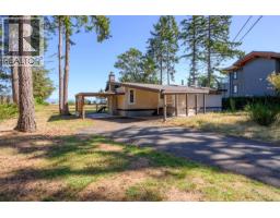 8998 Clarkson Ave, Black Creek, BC V9J1B2 Photo 22