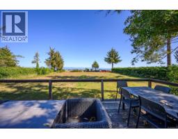 8998 Clarkson Ave, Black Creek, BC V9J1B2 Photo 24
