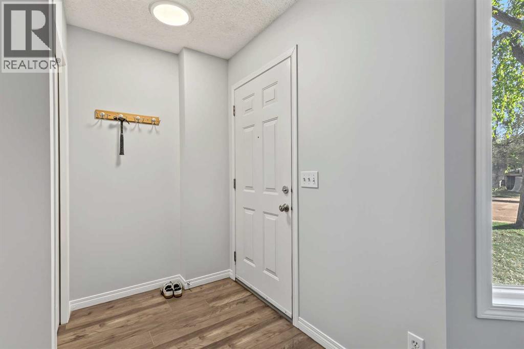 6219 18A Street SE, Calgary, Alberta, T2C0N2 — thumbnail 4