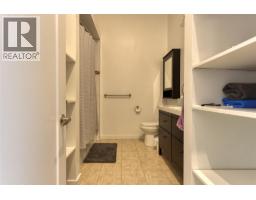 446 Baker Street, Nelson, BC V1L4H8 Photo 32