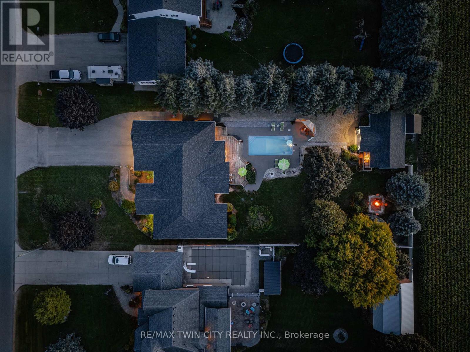 6 ELDALE ROAD — photo 2