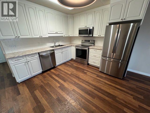 228 Pembina Unit 205 photo 4