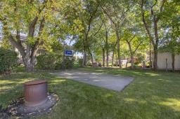 230 Lilac Bay, Steinbach, MB R5G2C9 Photo 19