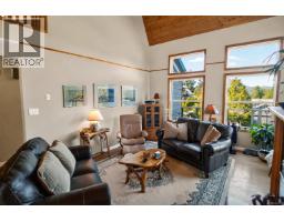 607 Pfeiffer Cres, Tofino, BC V0R2Z0 Photo 22