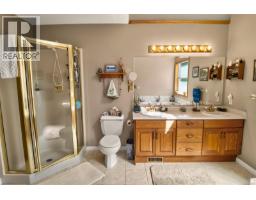 607 Pfeiffer Cres, Tofino, BC V0R2Z0 Photo 39