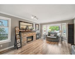 18166 Claytonhill Drive, Surrey, BC V3S7N6 Photo 9