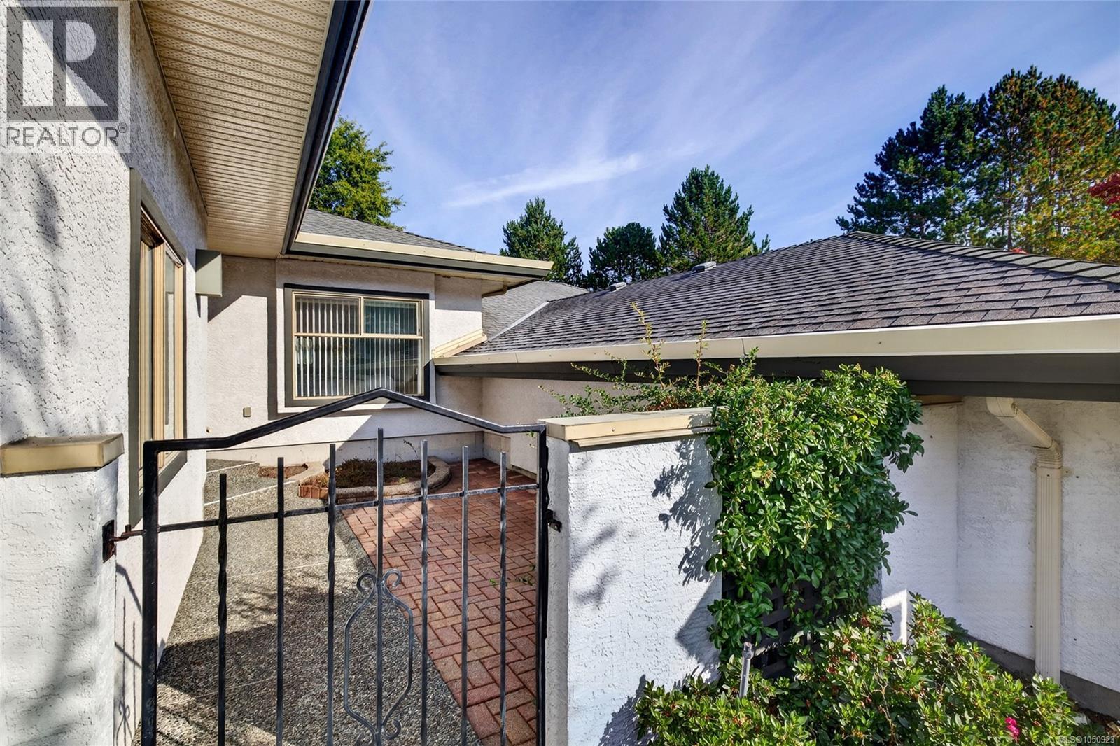 #23 4360 Emily Carr Dr - 2