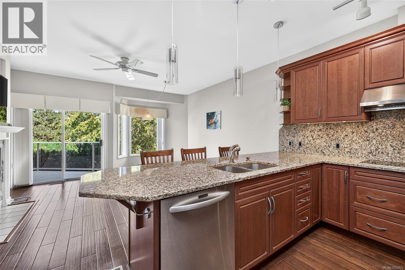 #23 4360 Emily Carr Dr - 15