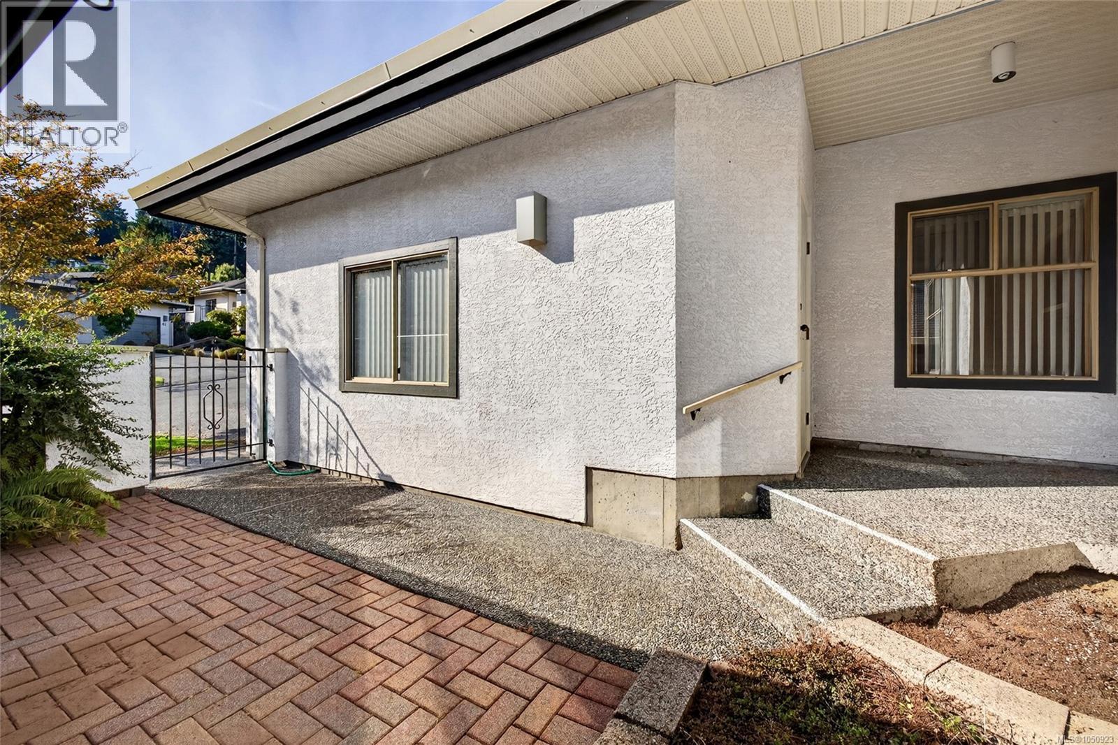 #23 4360 Emily Carr Dr - Image 3