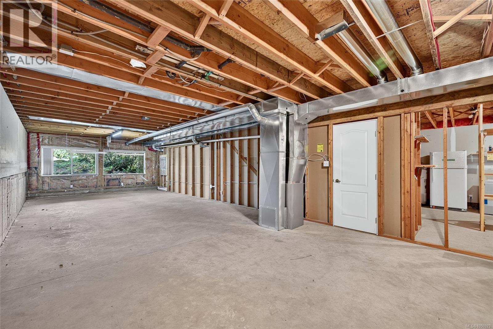 #23 4360 Emily Carr Dr - Image 34
