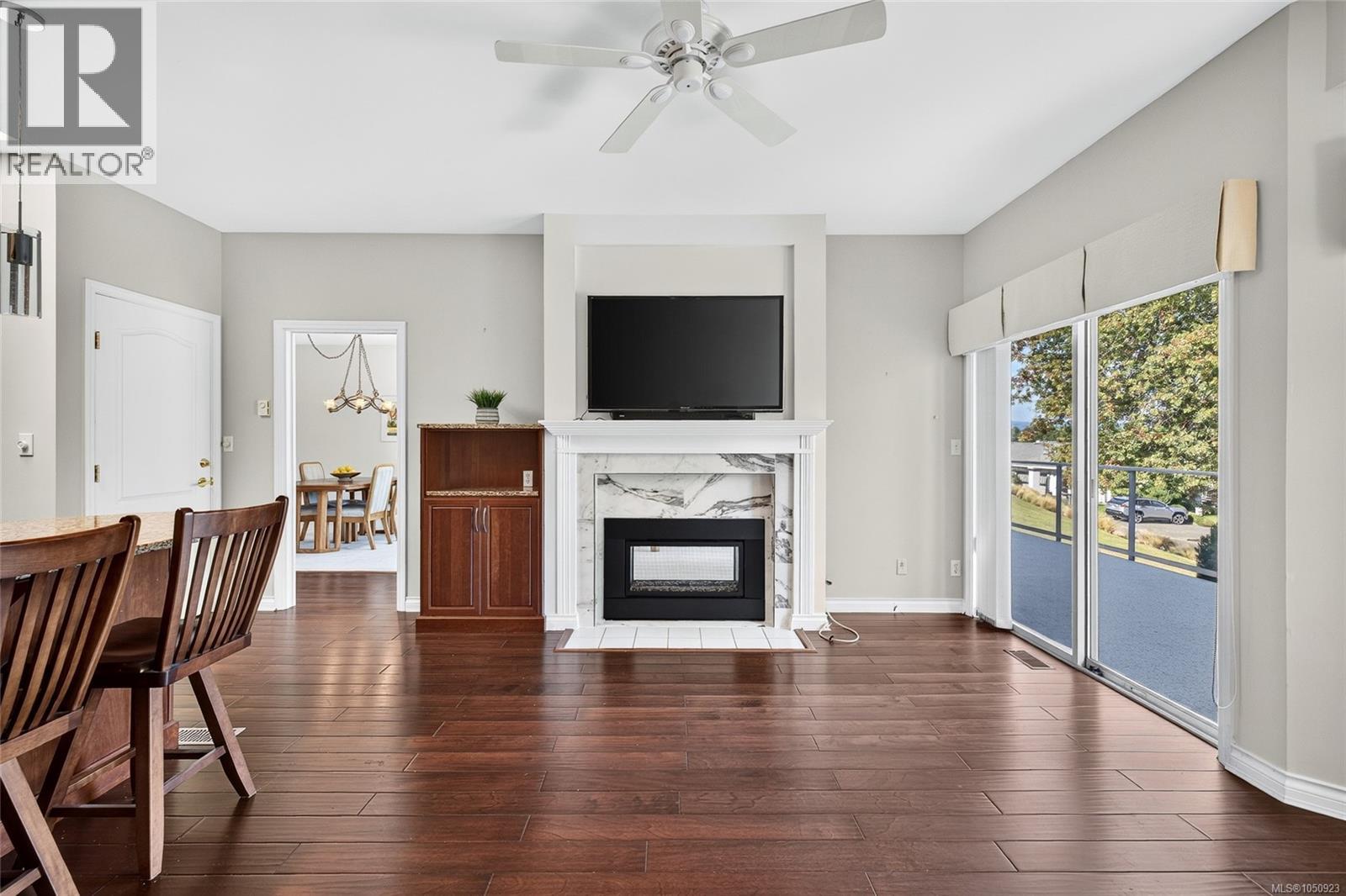 #23 4360 Emily Carr Dr - Image 18