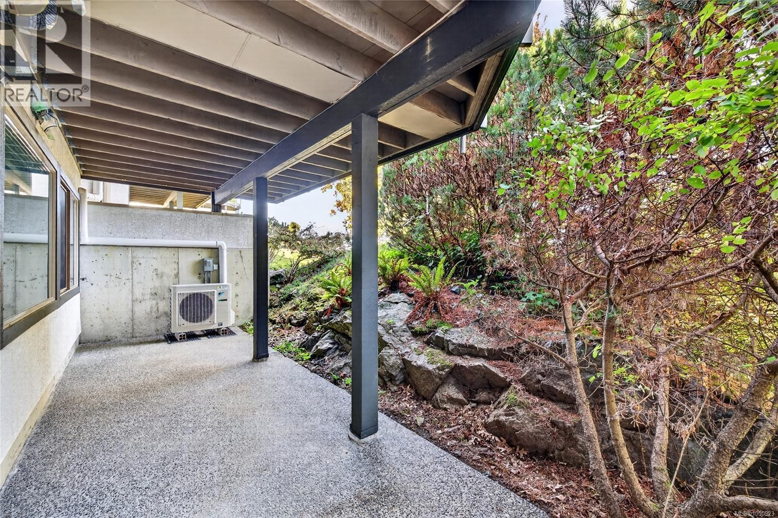 #23 4360 Emily Carr Dr - Image 32