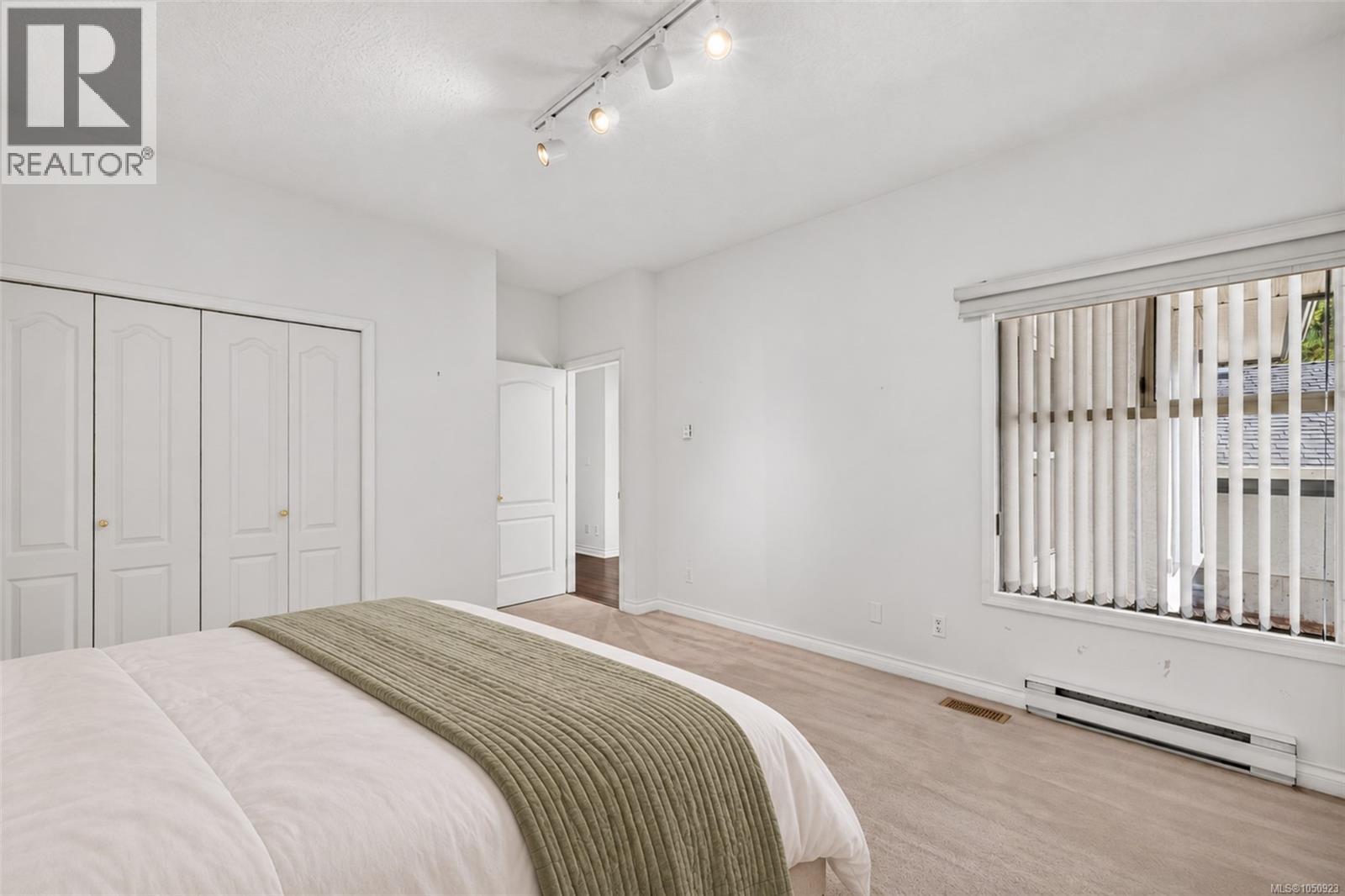 #23 4360 Emily Carr Dr - Image 26