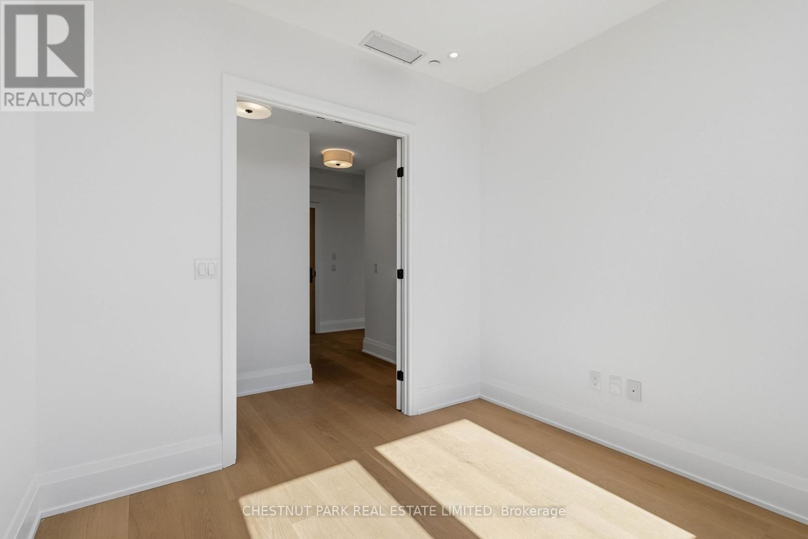 505 Glencairn Avenue — photo 18