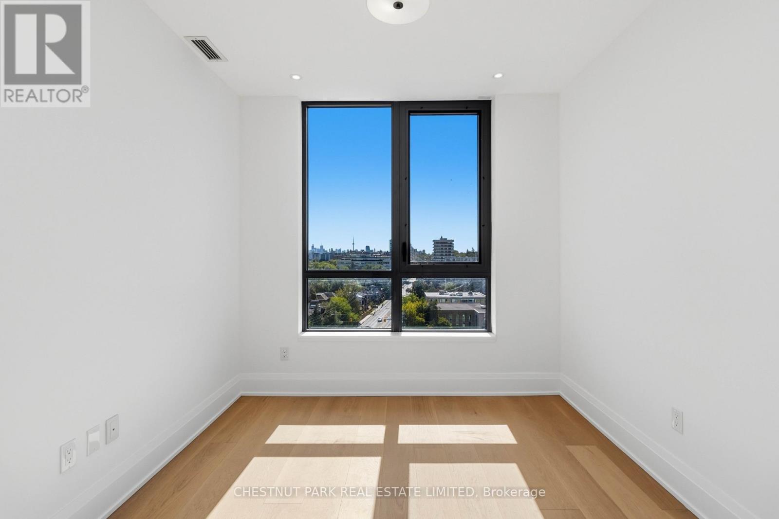 505 Glencairn Avenue — photo 16
