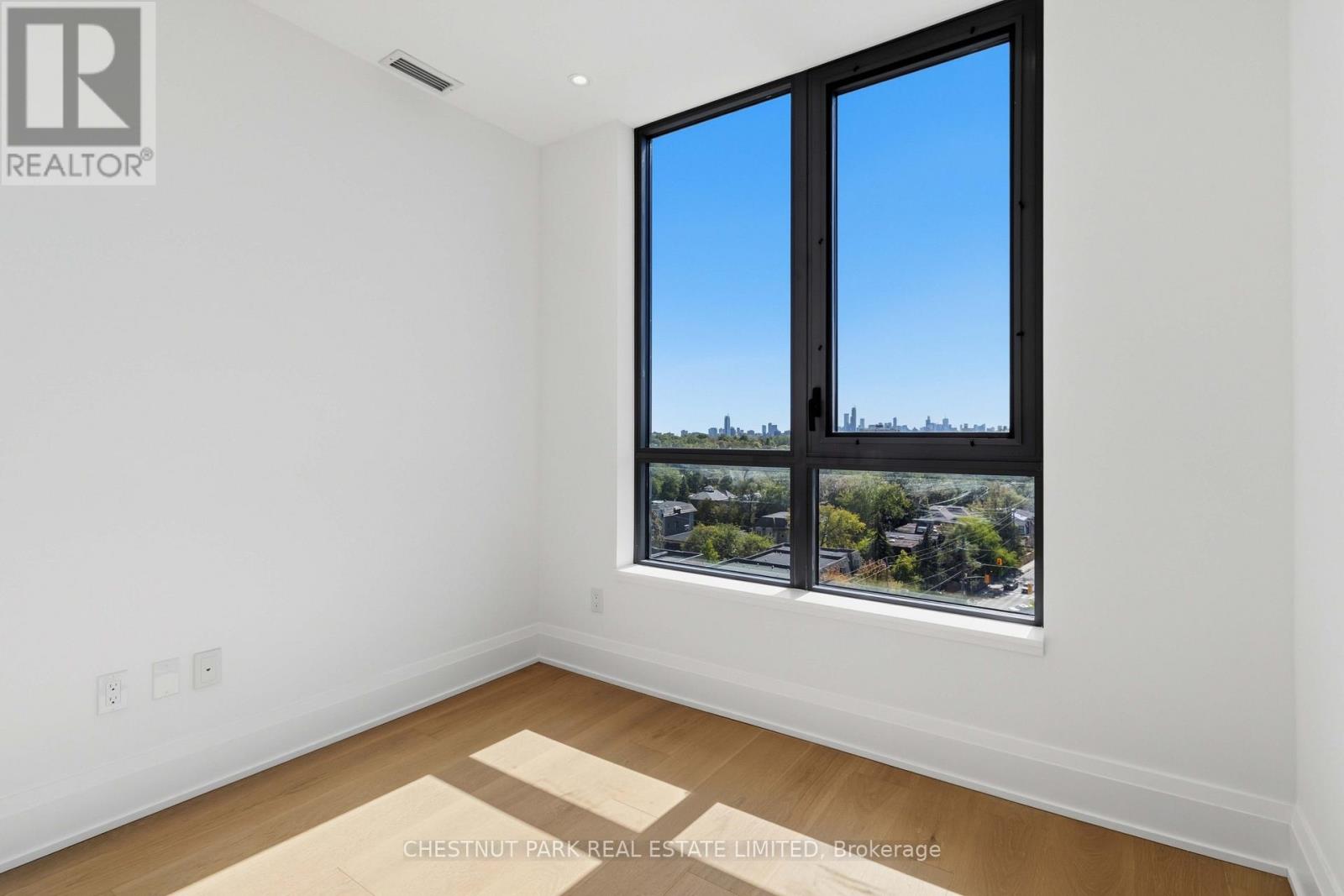 505 Glencairn Avenue — photo 17