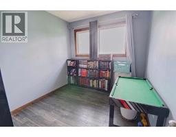 32 Lemoyne Crescent W - photo 13
