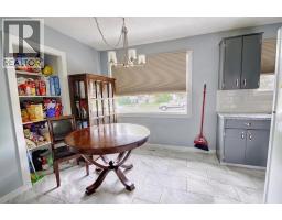 32 Lemoyne Crescent W - photo 6