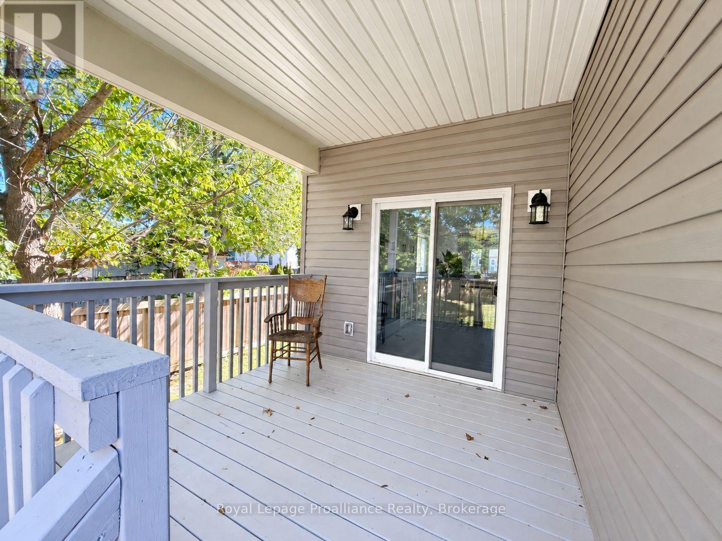 85 PURDY STREET - 24