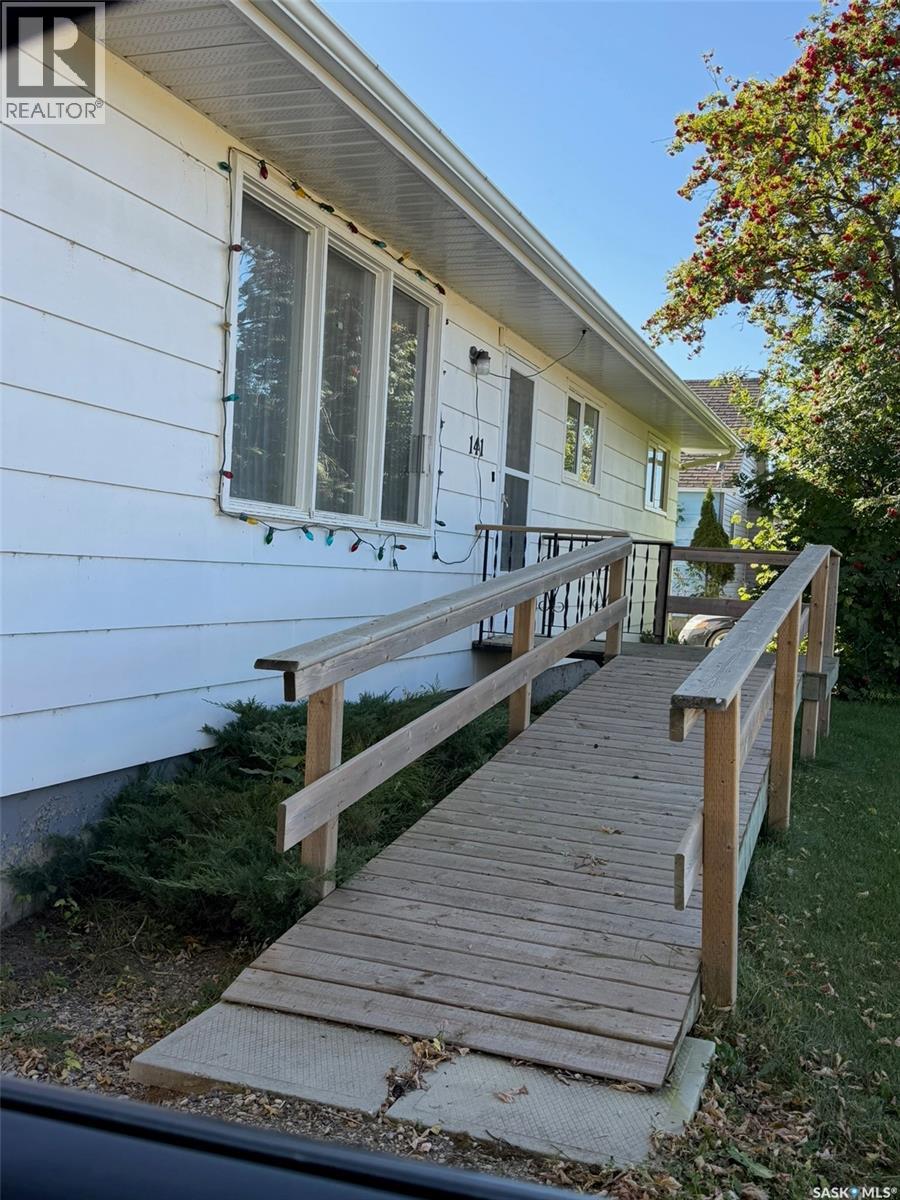 141 Railway AVENUE, Norquay — photo 33