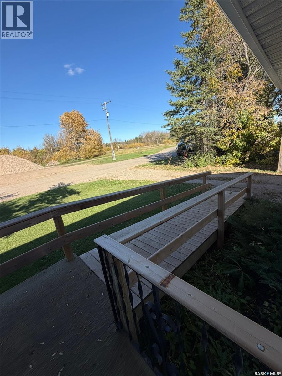 141 Railway AVENUE, Norquay — photo 34
