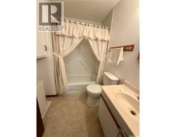 141 Railway Avenue, Norquay, SK S0A2V0 Photo 18