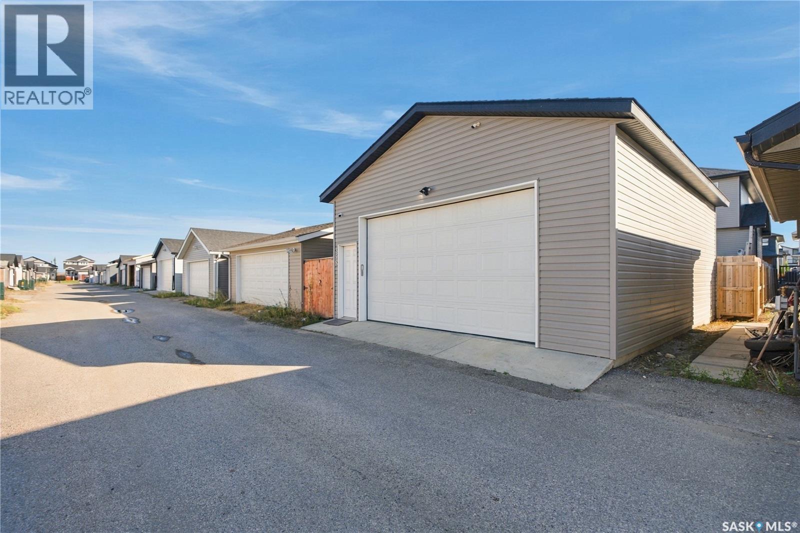 358 Marlatte STREET, Saskatoon — photo 35