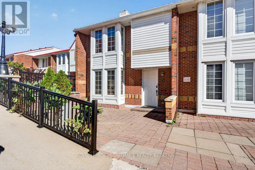 Property for sale at 39 - 1 PLACE D'ARMES