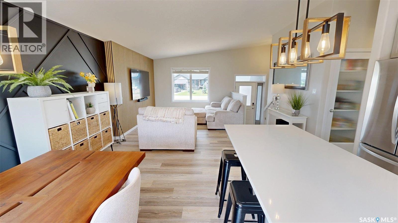 371 Emerald Park ROAD - 6