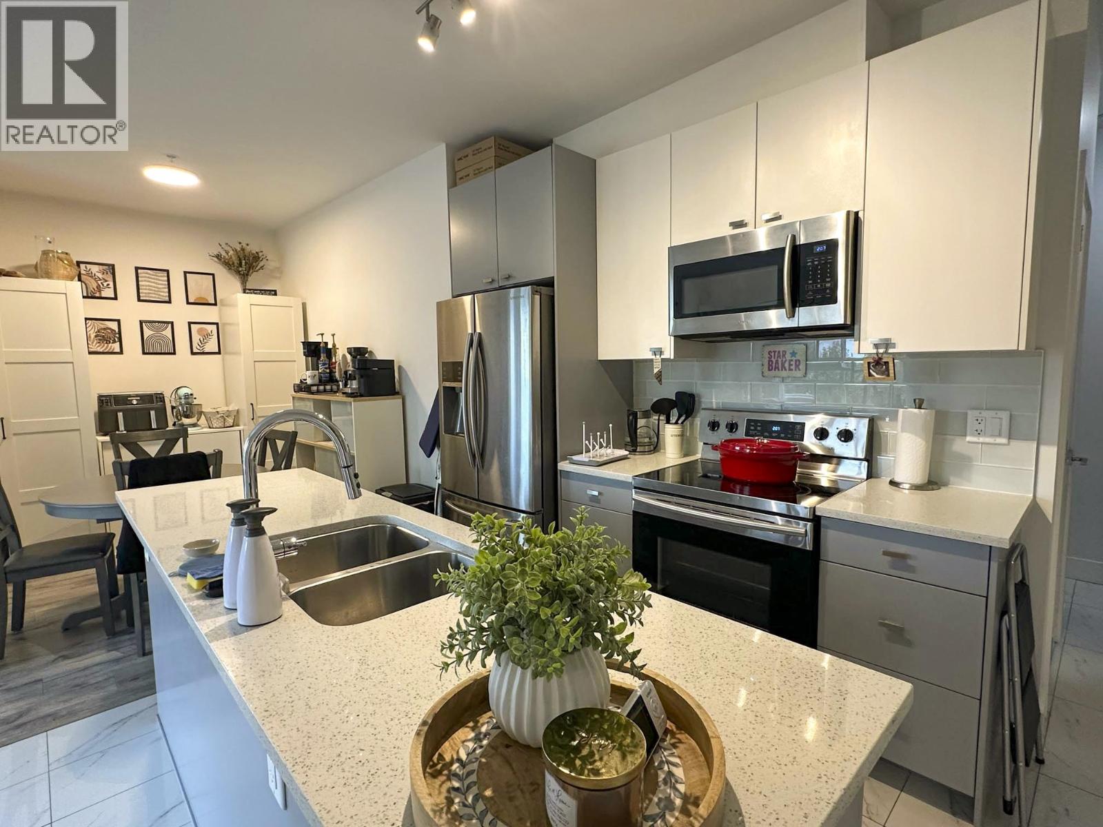 Photo of 207 12310 222 STREET 9