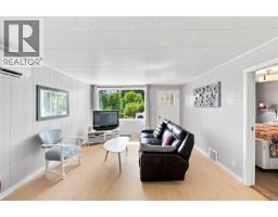 2148 Dick Ave, Nanaimo, BC V9X1R6 Photo 8